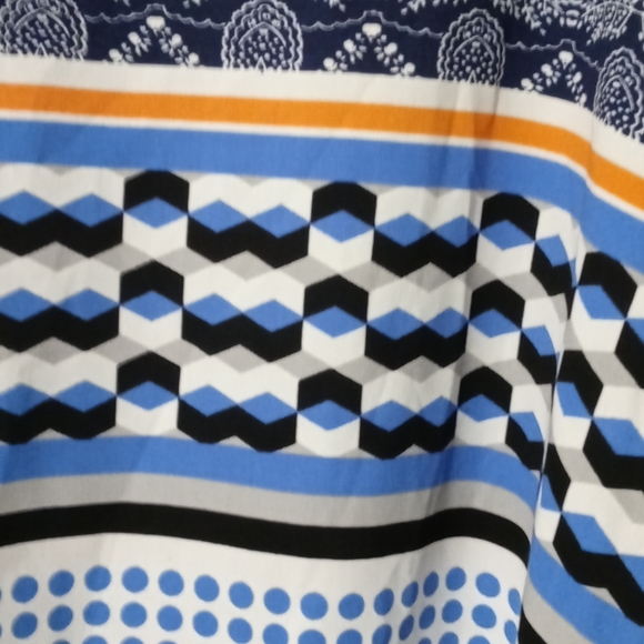 Sharahamo Multi color open arms top - Picture 5 of 10